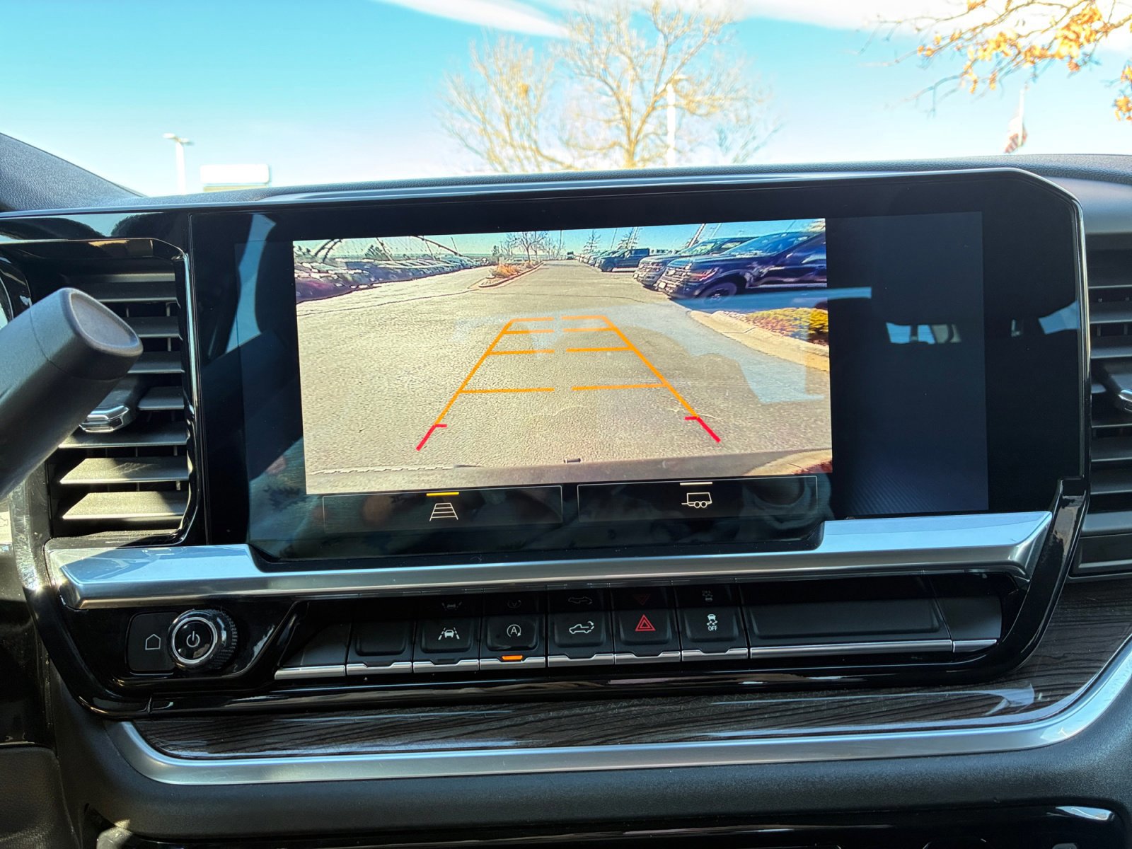 Used 2022 Chevrolet Silverado 1500 LT image 28