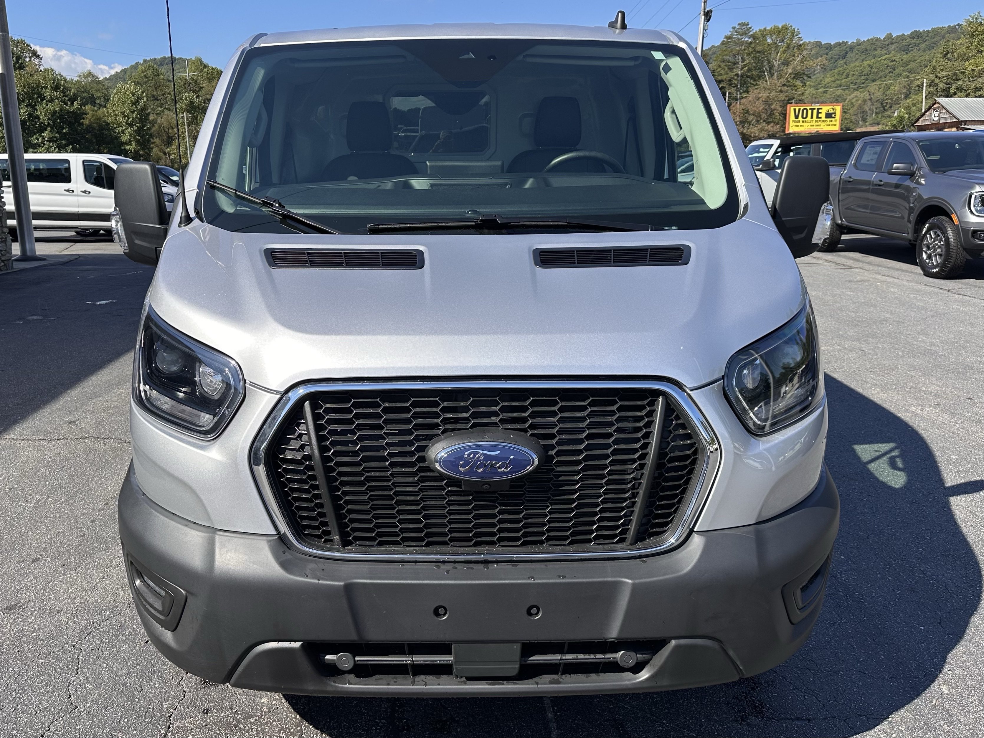 Certified 2025 Ford Transit 150 Low Roof AWD image 3