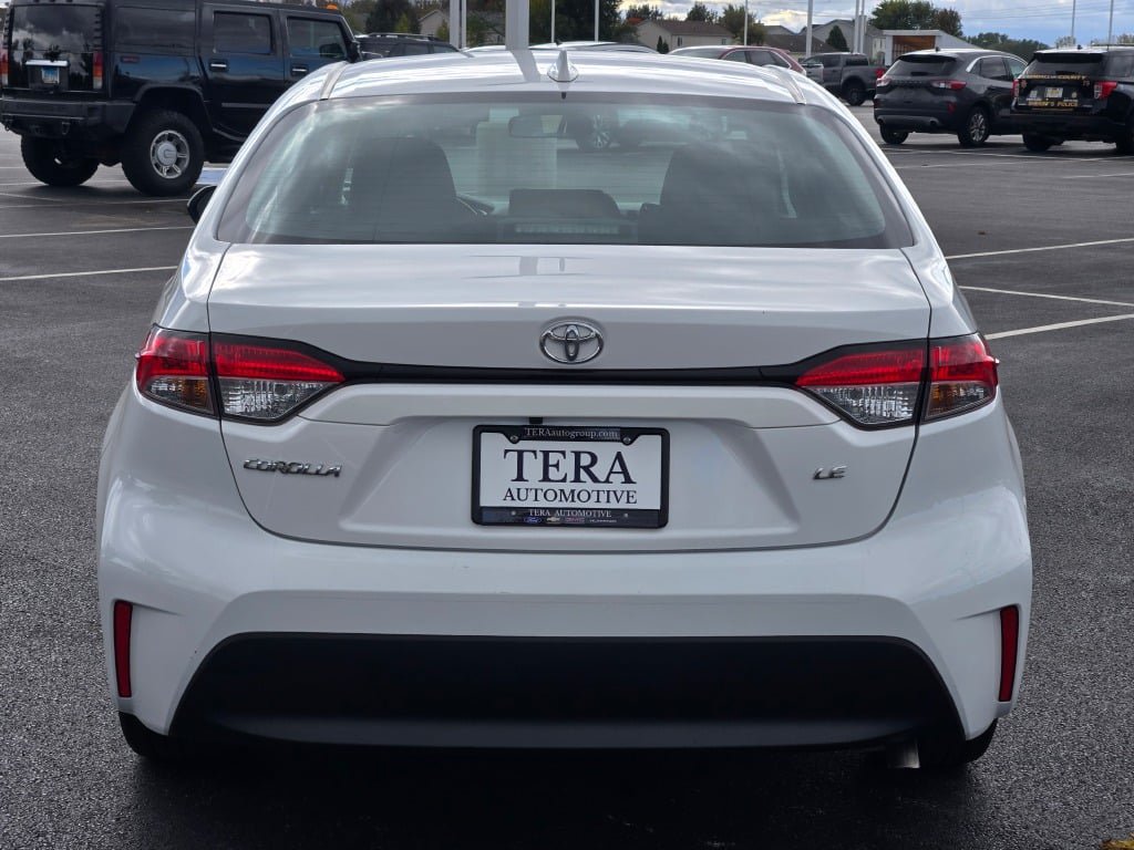 Used 2024 Toyota Corolla LE FWD image 10