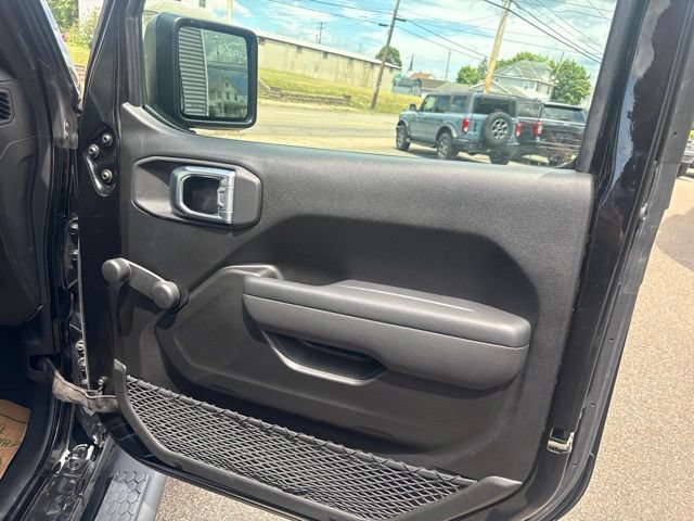 Used 2023 Jeep Wrangler Sport AWD/4WD image 29