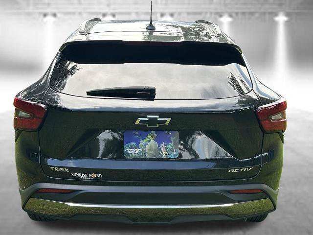 Used 2024 Chevrolet Trax ACTIV w/ Sunroof Package FWD image 6