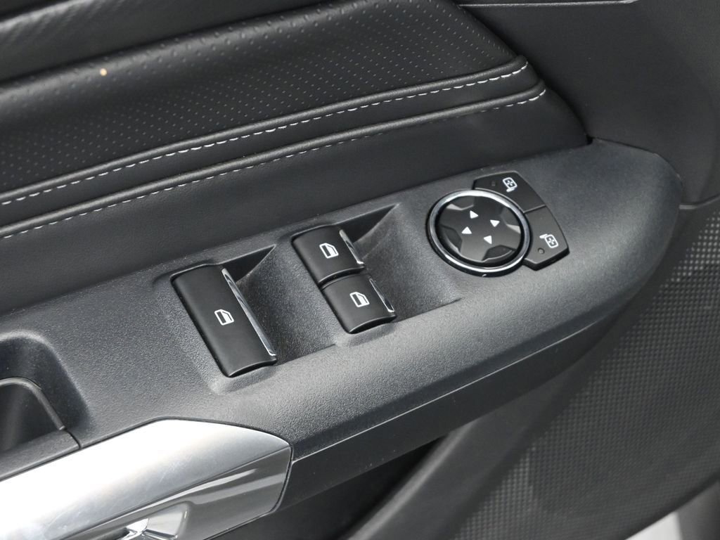 Certified 2025 Ford Mustang Premium image 36