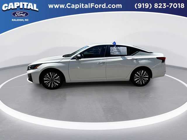Used 2025 Nissan Altima 2.5 SV FWD image 5