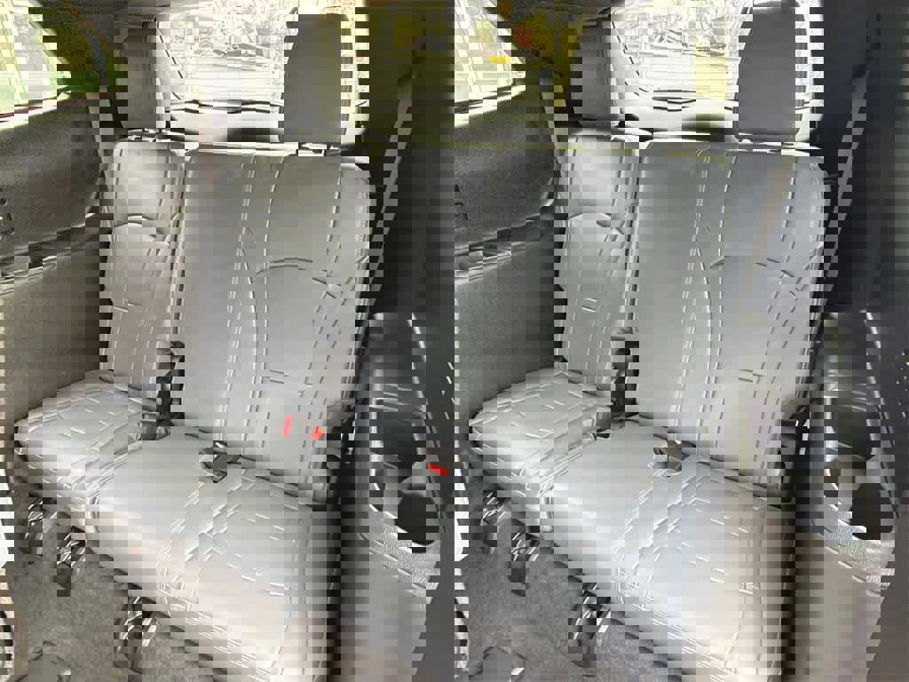 Used 2023 Buick Enclave Essence w/ Experience Buick Package image 19