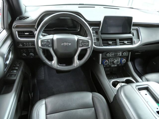 Used 2023 Chevrolet Tahoe Z71 w/ Luxury Package AWD/4WD image 4