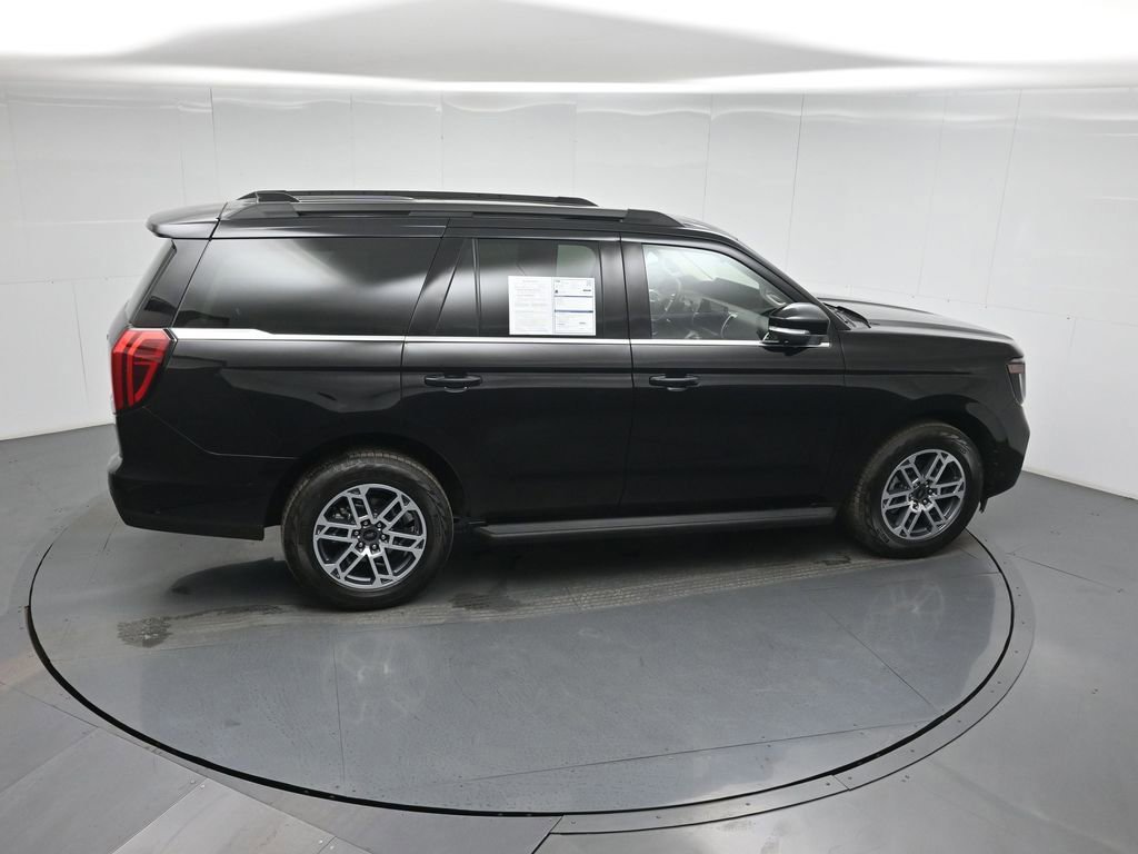 Certified 2025 Ford Expedition Active image 15