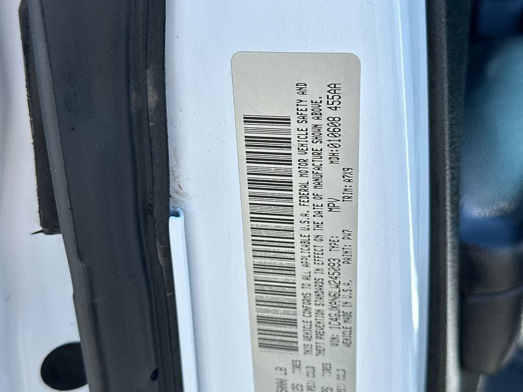 Used 2020 Jeep Wrangler Sport AWD/4WD image 26