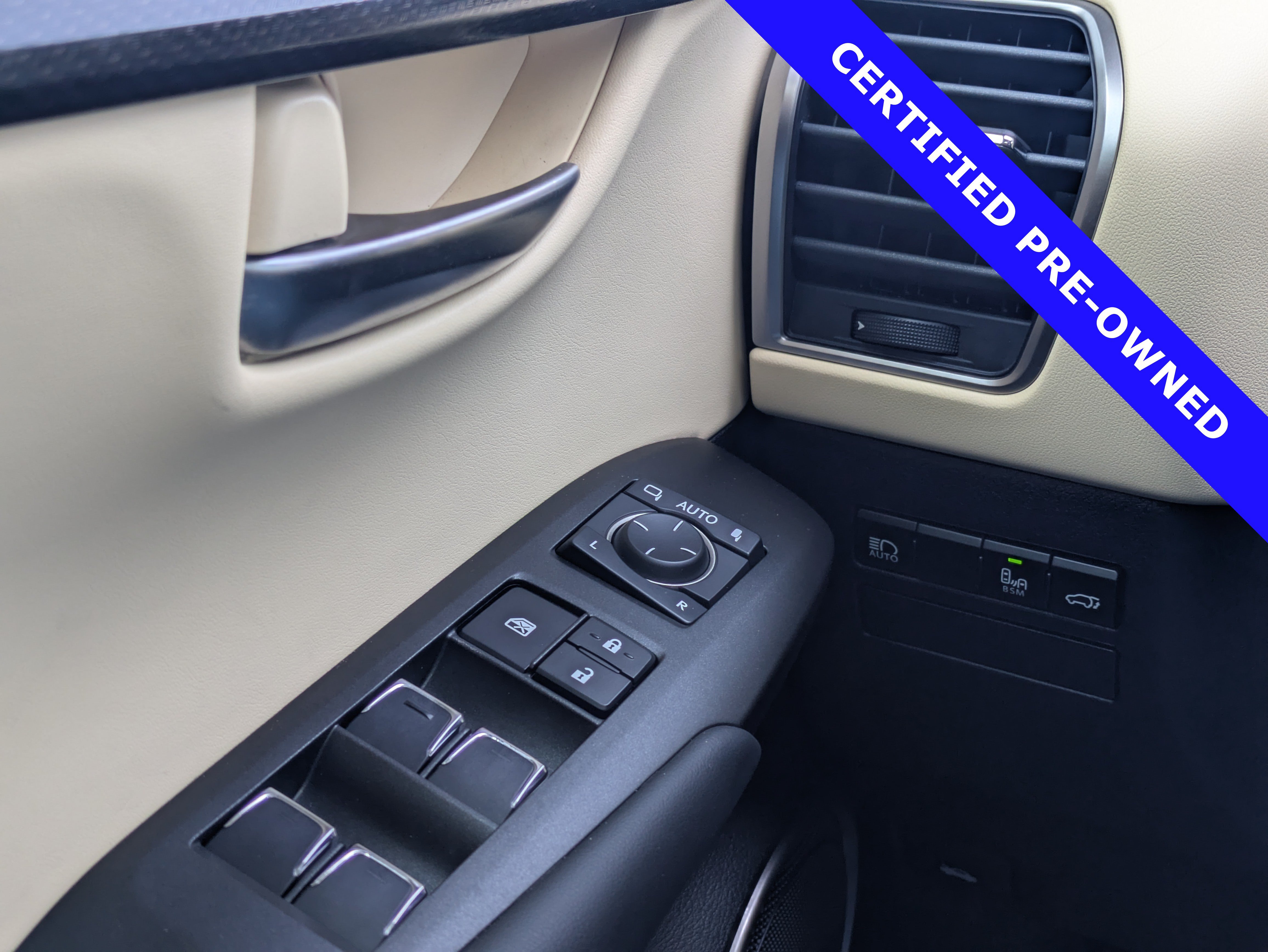 Used 2020 Lexus NX 300 FWD w/ Comfort Package image 25