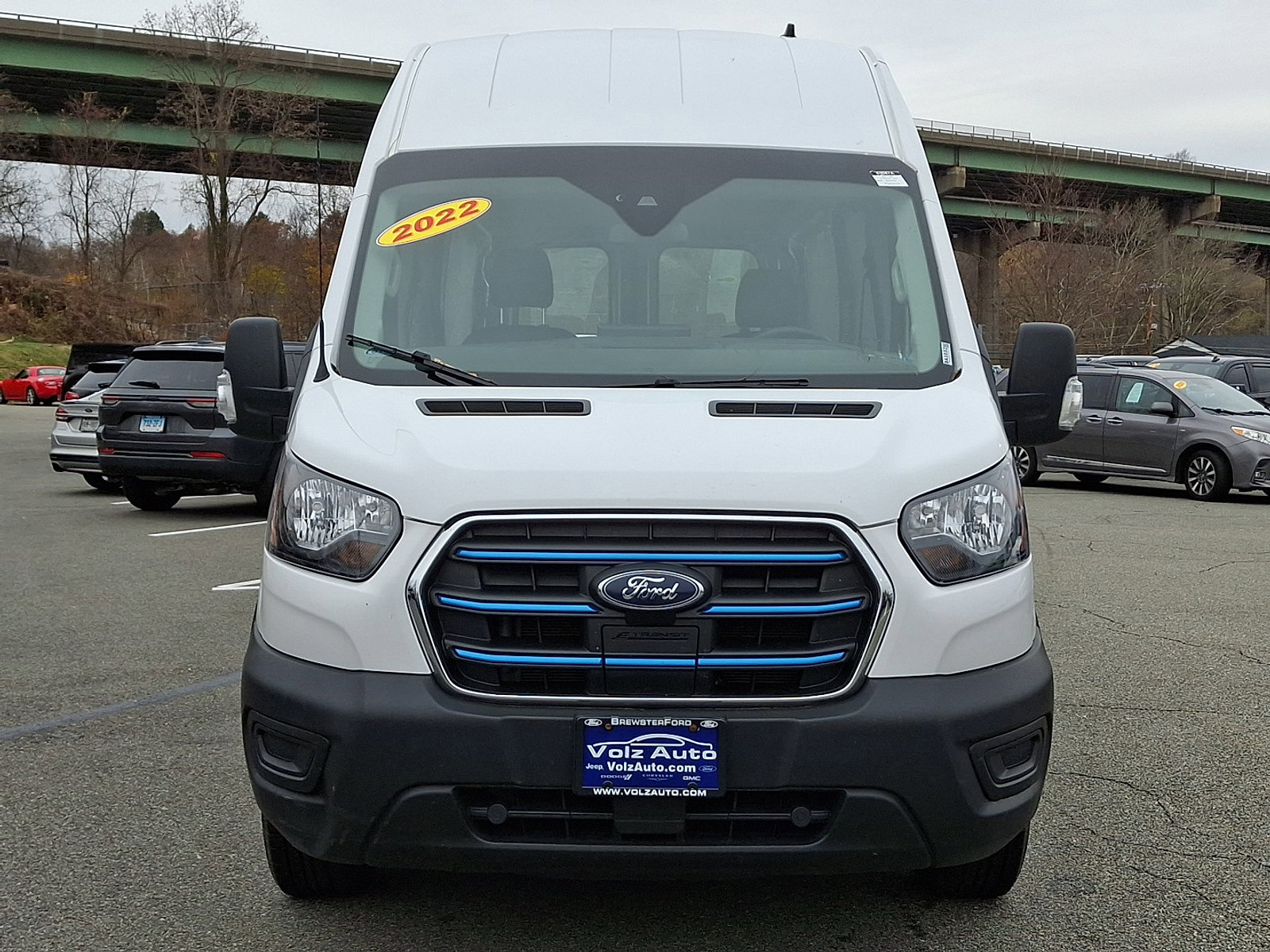 Certified 2022 Ford E-Transit image 3