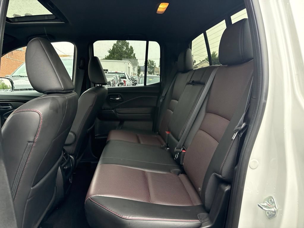Used 2022 Honda Ridgeline Black Edition image 14