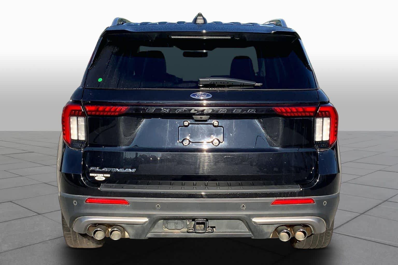 Certified 2025 Ford Explorer Platinum w/ Ultimate Package RWD image 5