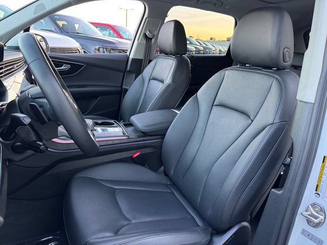 Used 2023 Audi Q7 3.0T Prestige w/ Prestige Package AWD/4WD image 15