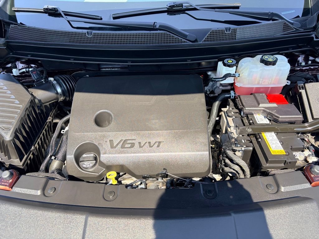 Used 2023 Chevrolet Traverse LT FWD image 35
