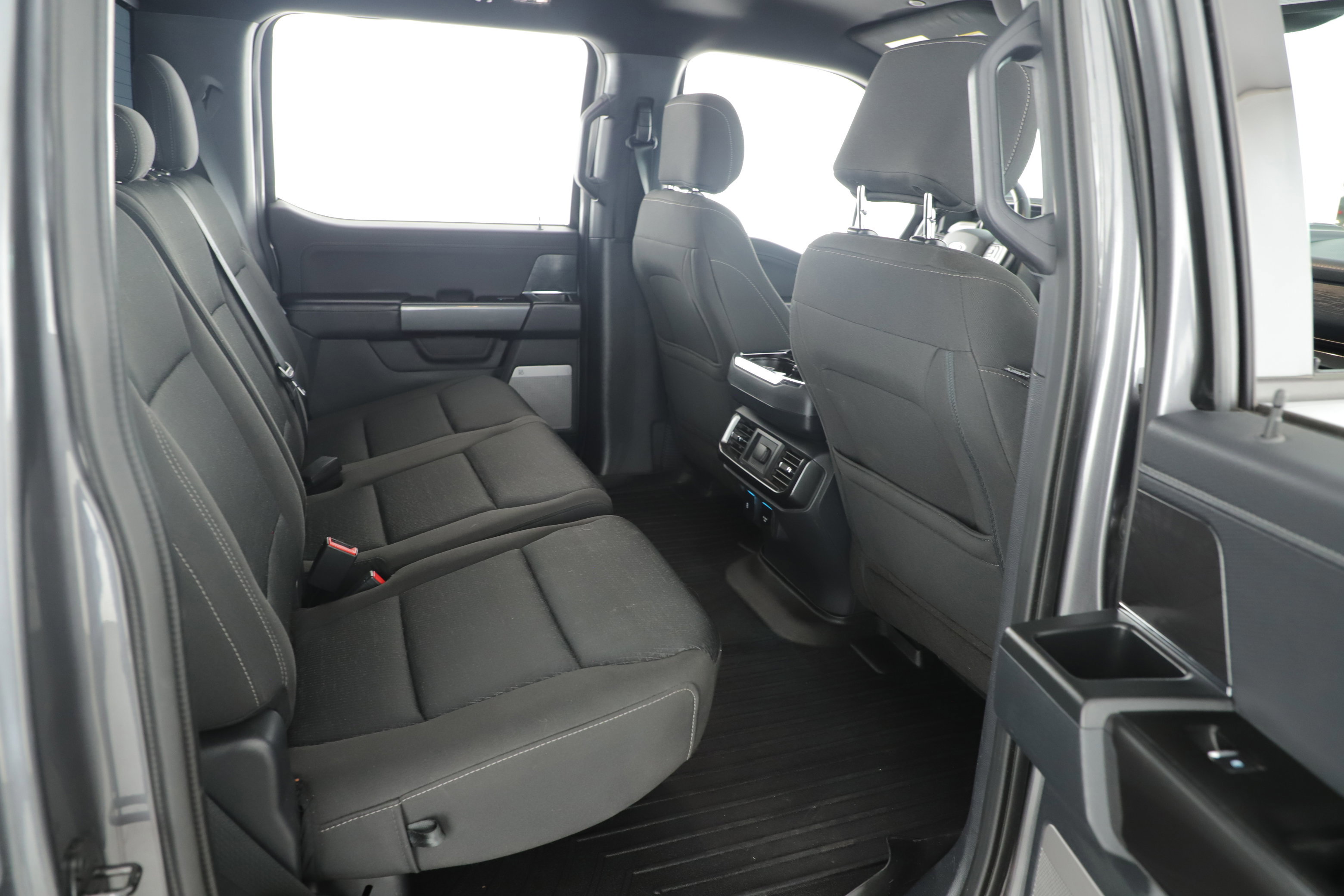 Certified 2021 Ford F150 XLT w/ Equipment Group 302A High image 26