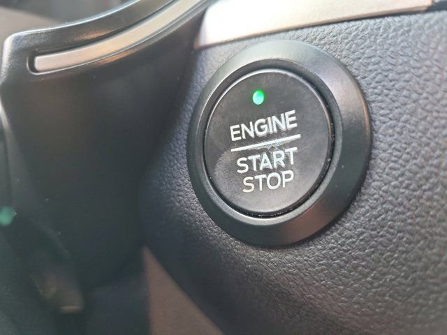 Certified 2020 Ford Escape SE image 29