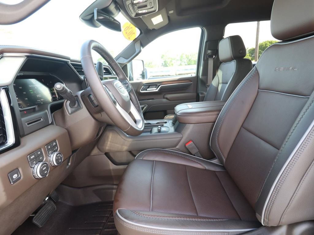 Used 2026 GMC Sierra 2500 Denali w/ Snow Plow Prep/Camper Package AWD/4WD image 2