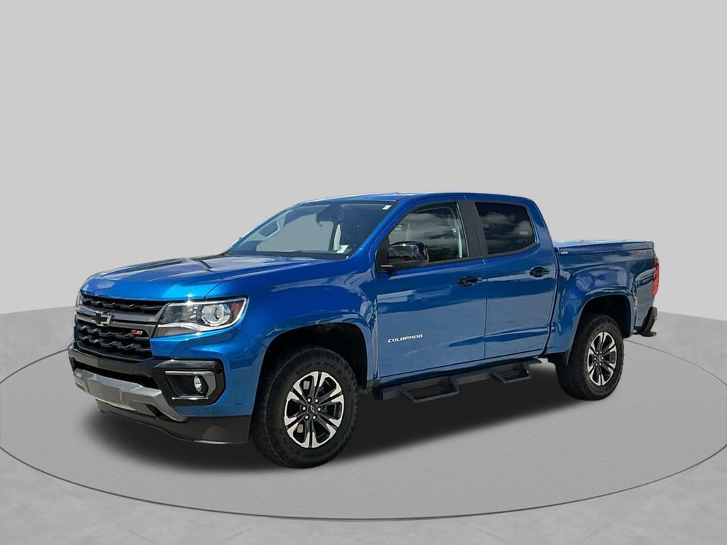 Used 2022 Chevrolet Colorado Z71 AWD/4WD image 2