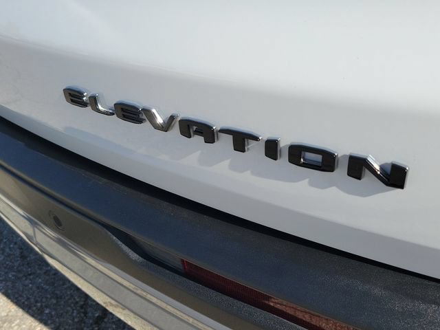 Used 2024 GMC Acadia Elevation w/ Luxury Package FWD image 7