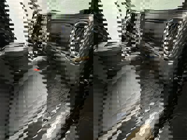 Used 2021 GMC Sierra 1500 Elevation image 24