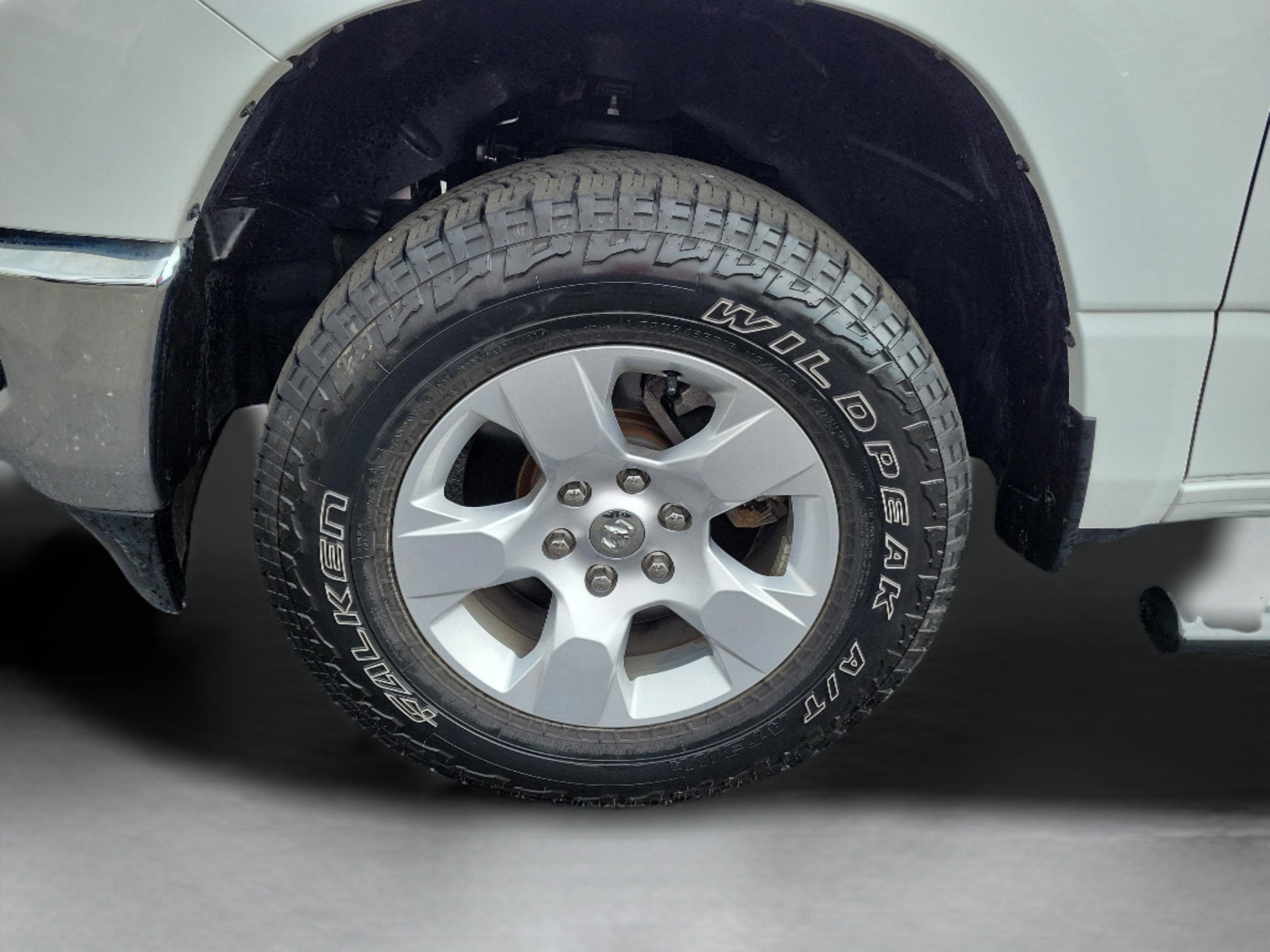 Used 2023 RAM 1500 Big Horn AWD/4WD image 29