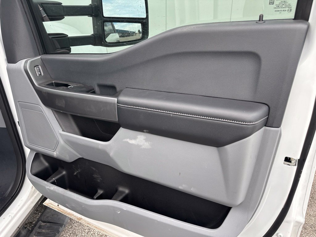 Certified 2025 Ford F250 XLT w/ FX4 Off-Road Package AWD/4WD image 19