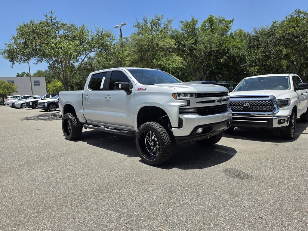 Used 2019 Chevrolet Silverado 1500 RST AWD/4WD image 2
