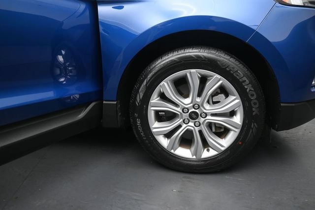 Certified 2023 Ford Edge Titanium w/ Equipment Group 301A AWD/4WD image 35