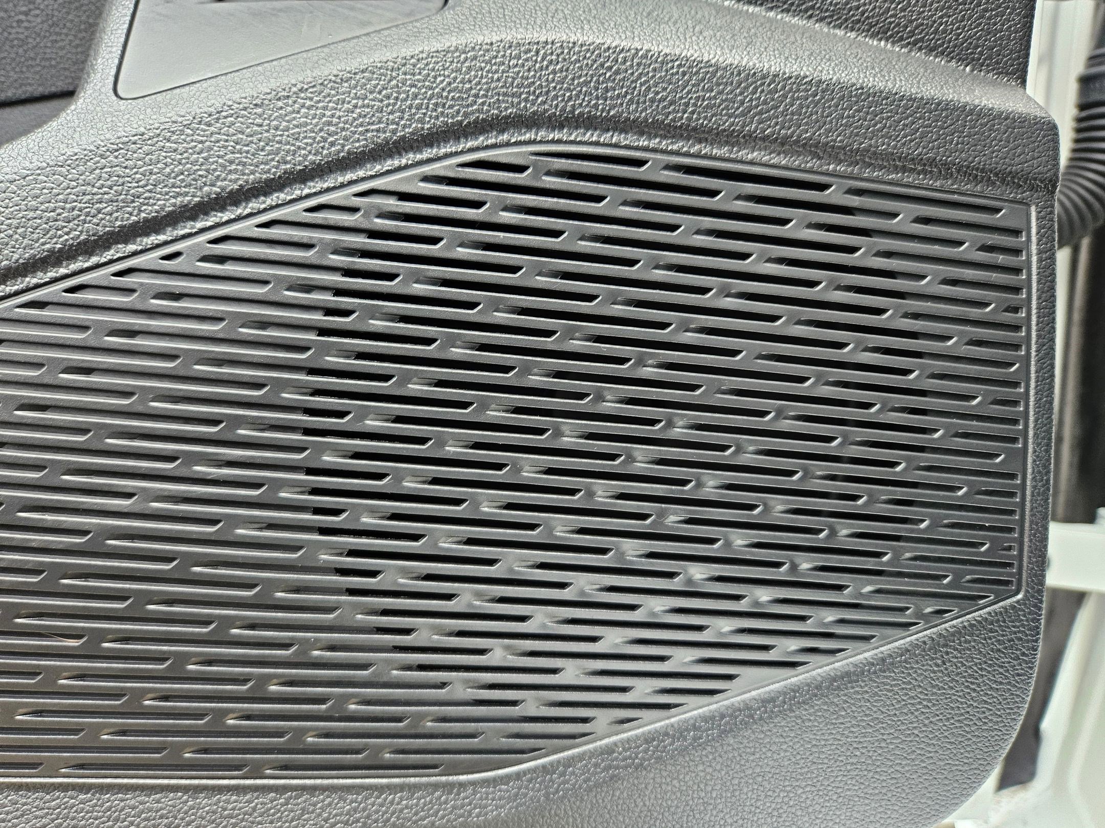 Used 2025 Volkswagen Jetta Sport FWD image 15