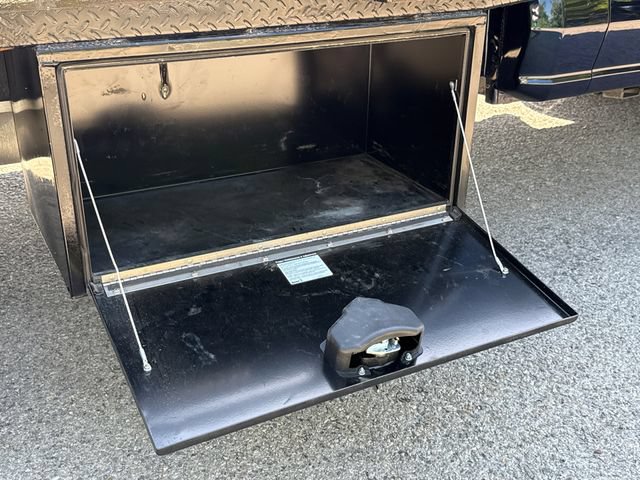 Certified 2025 Ford F350 XLT AWD/4WD image 11