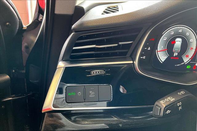 Used 2022 Audi Q7 3.0T Premium Plus w/ Premium Plus Package AWD/4WD image 36