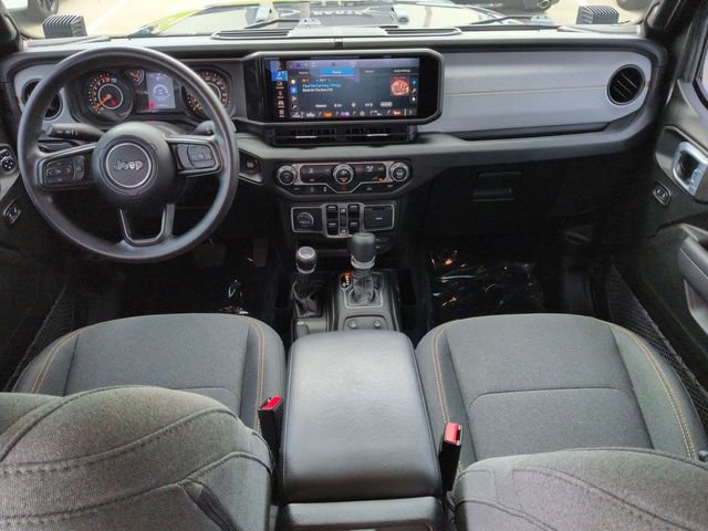 Used 2025 Jeep Gladiator Mojave AWD/4WD image 15