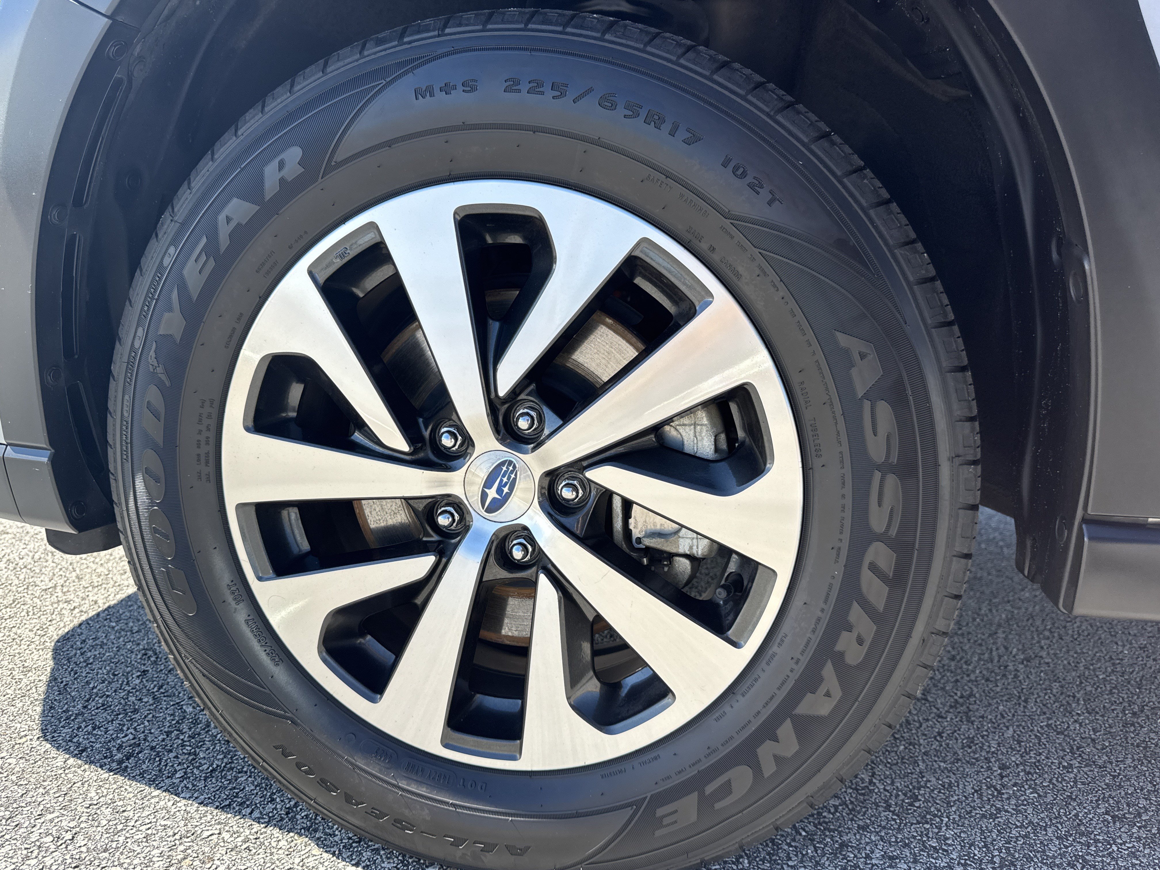 Used 2023 Subaru Outback Premium AWD/4WD image 13