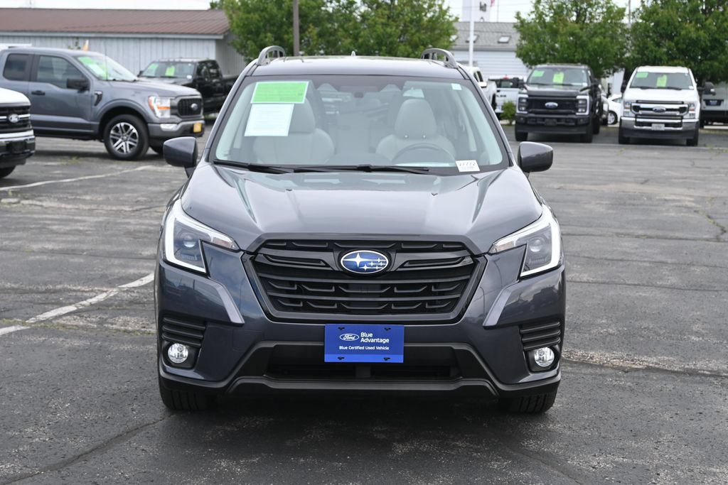 Used 2022 Subaru Forester Premium AWD/4WD image 6