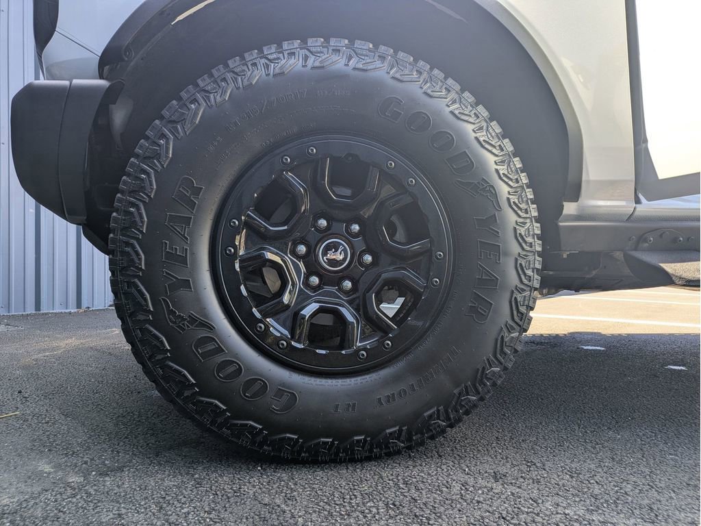 Certified 2025 Ford Bronco Badlands AWD/4WD image 26