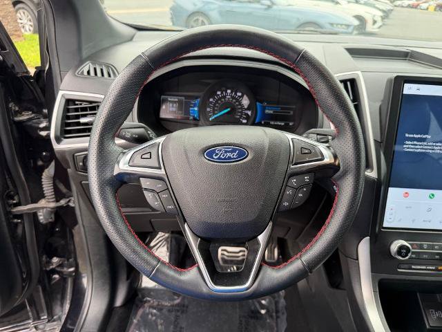 Certified 2024 Ford Edge ST-Line AWD/4WD image 13