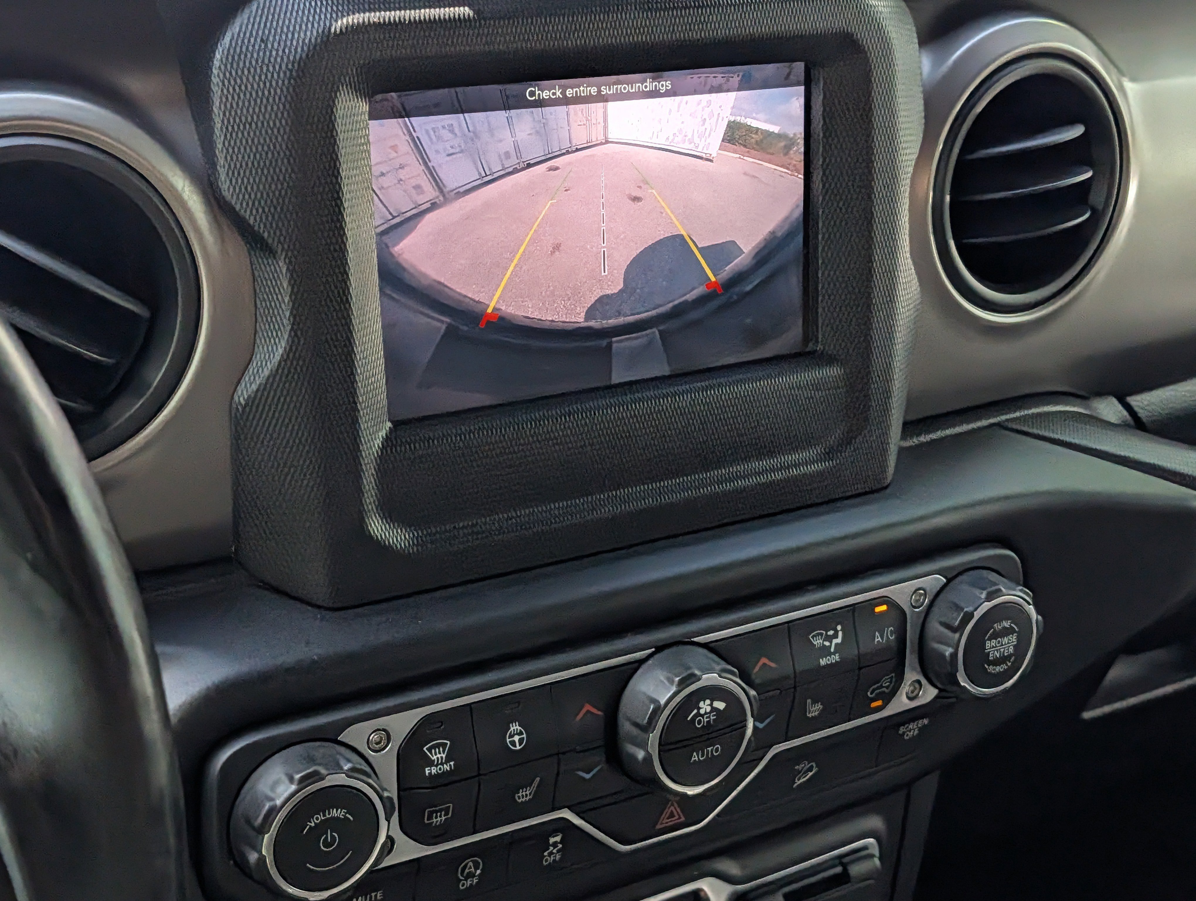 Used 2020 Jeep Wrangler Unlimited Sport S image 32