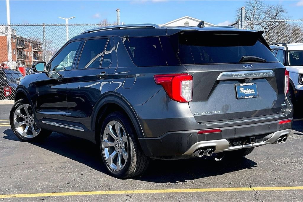 Certified 2020 Ford Explorer Platinum w/ Premium Technology Package image 9