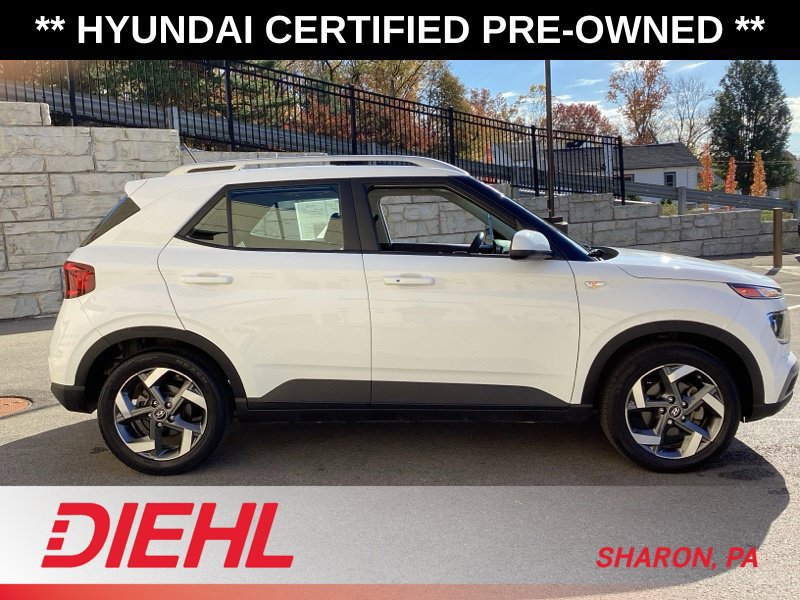 Certified 2024 Hyundai Venue SEL FWD image 9