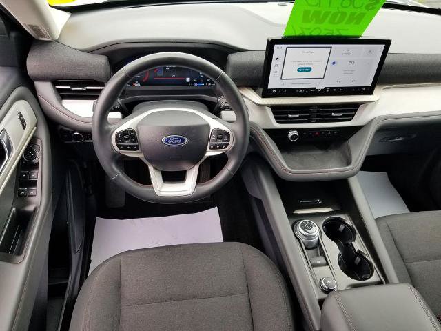 Certified 2025 Ford Explorer Active AWD/4WD image 17
