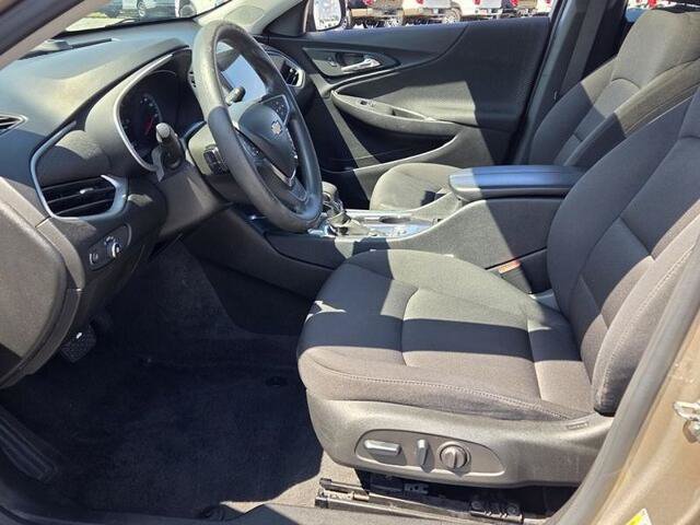 Used 2024 Chevrolet Malibu LT FWD image 5