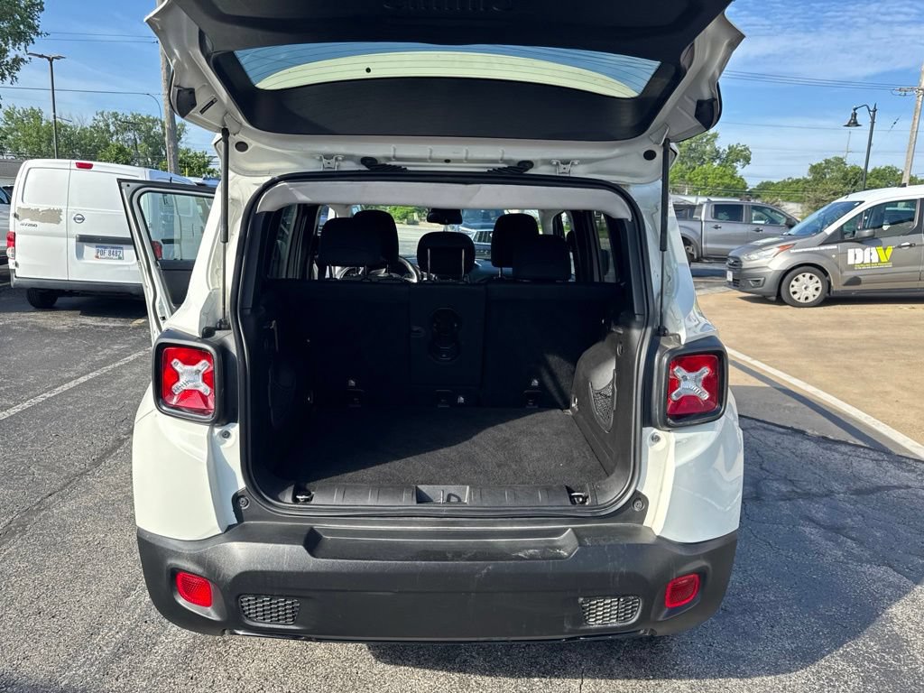 Used 2020 Jeep Renegade Altitude AWD/4WD image 42