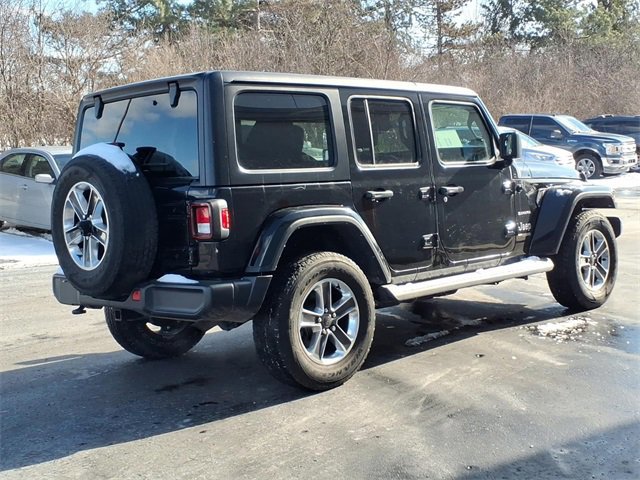 Used 2022 Jeep Wrangler Unlimited Sahara w/ Cold Weather Group image 4