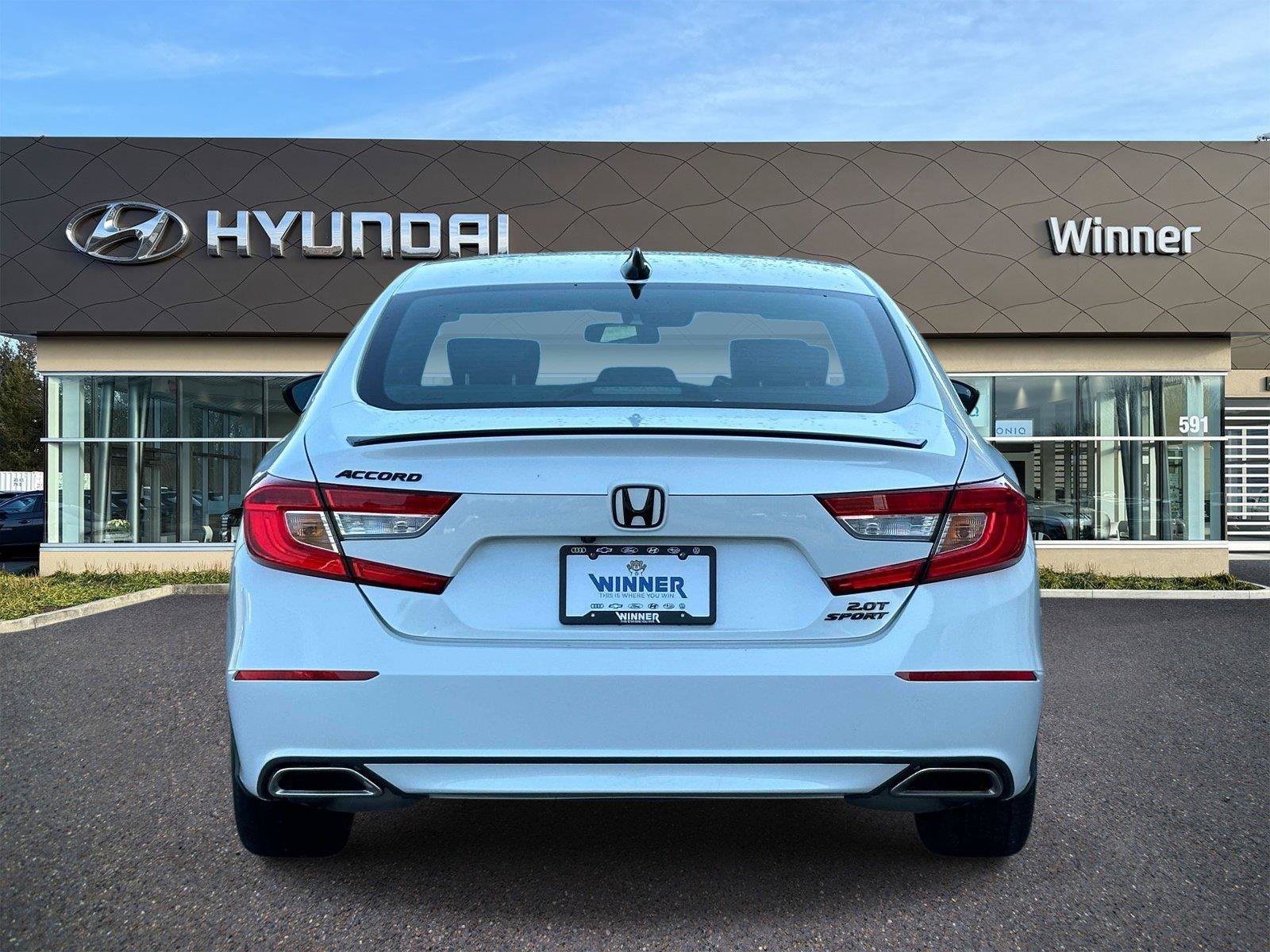 Used 2021 Honda Accord Sport image 3