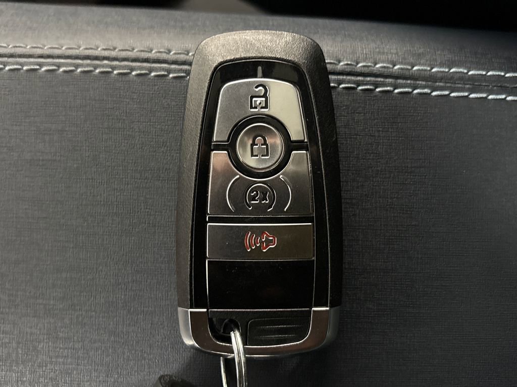 Certified 2025 Ford Bronco Heritage Edition image 34