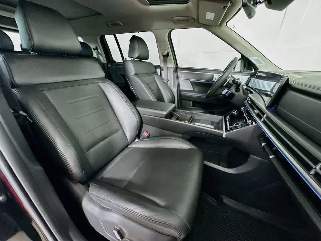 Used 2024 Hyundai Santa Fe Limited FWD image 13