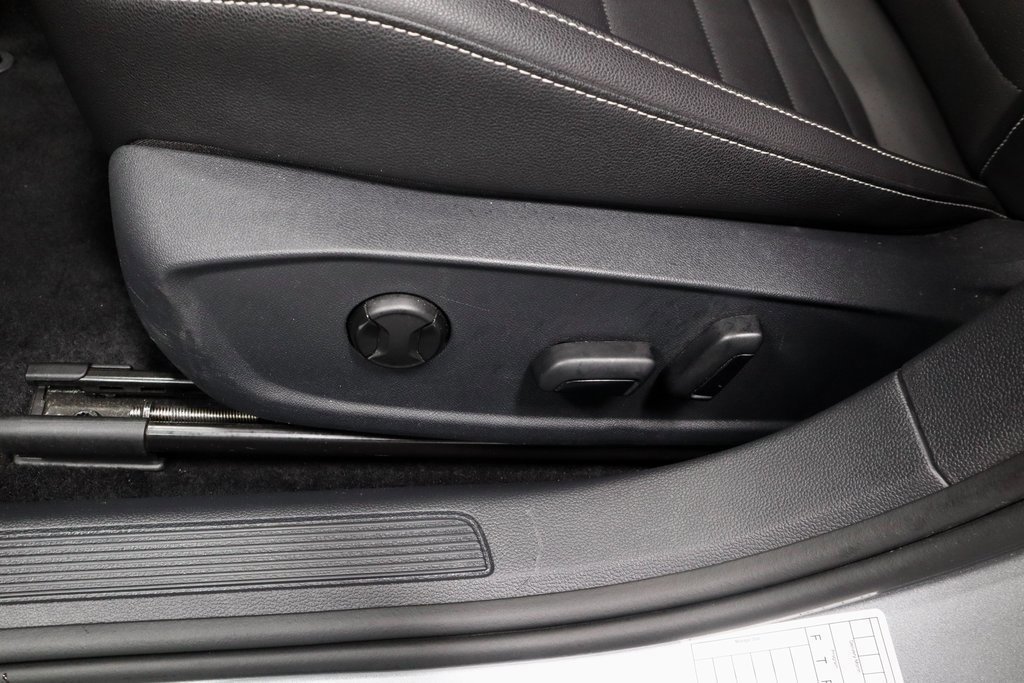 Used 2024 Volkswagen Jetta SE image 24