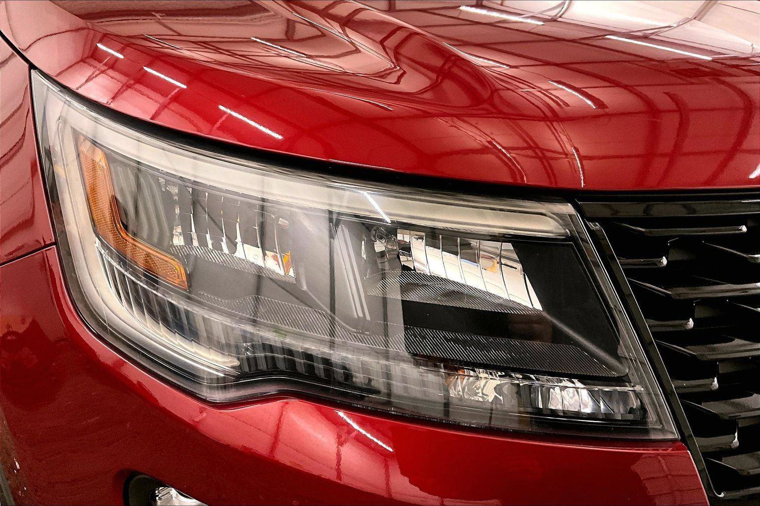 Certified 2018 Ford Explorer Sport w/ Equipment Group 401A image 28