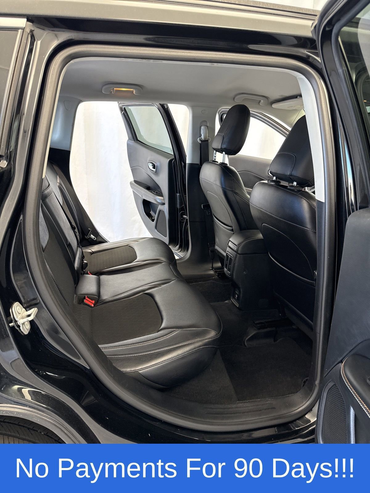 Used 2017 Jeep Compass Latitude image 26