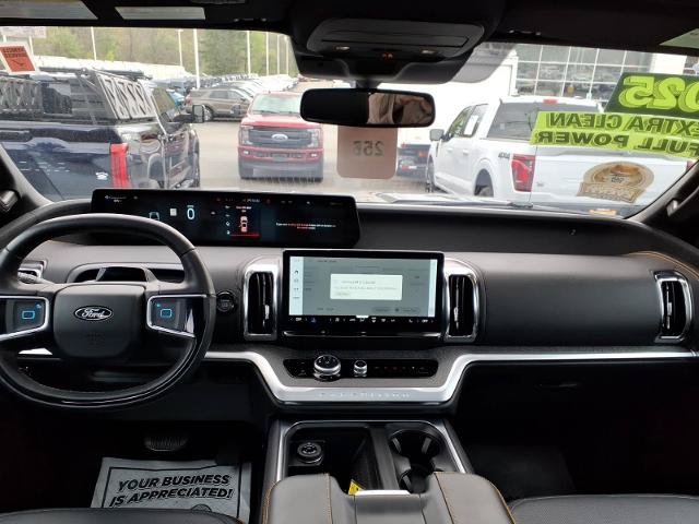 Certified 2025 Ford Expedition Tremor AWD/4WD image 15