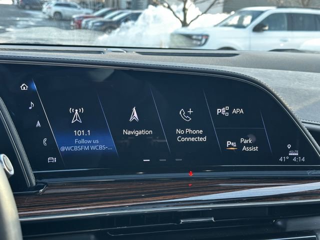 Used 2022 Cadillac Escalade Premium Luxury image 23